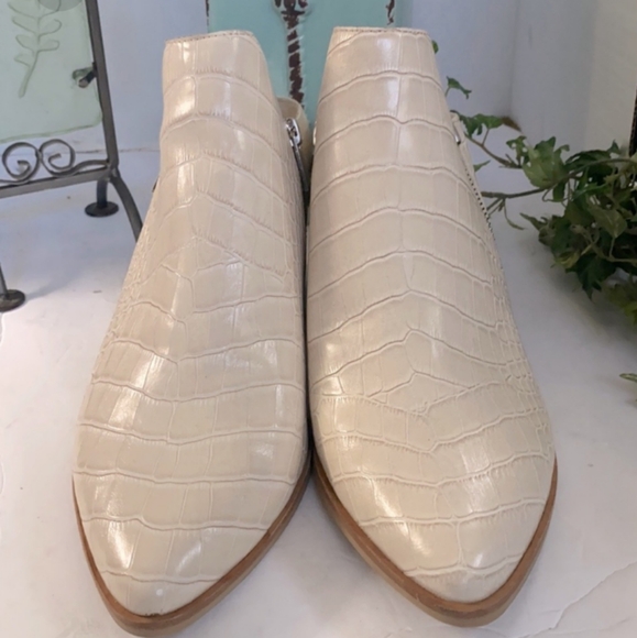 Dolce Vita EUC Croc-Embossed Mule. Size 11. - Picture 4 of 11